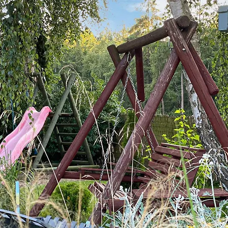 2 Bedroom Gorgeous In Боболин