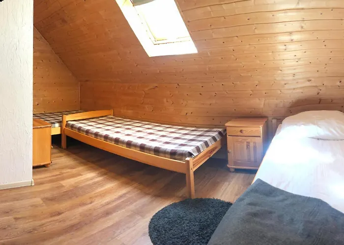 2 Bedroom Gorgeous In Bobolin